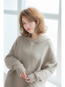 透け感肩ラインボブ